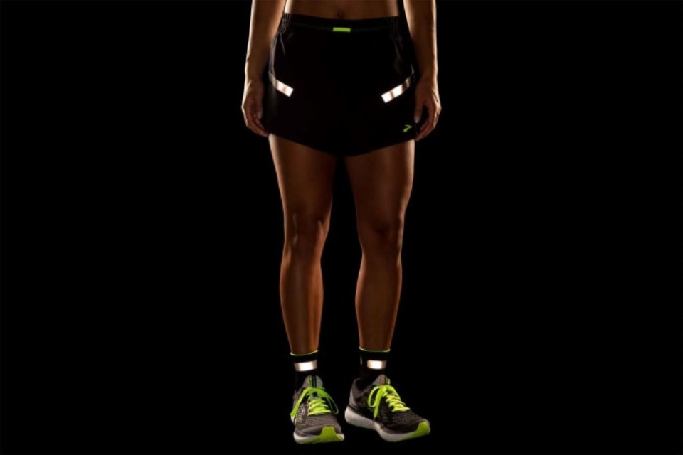 Brooks Black-nightlife Carbonite 4 Kort
