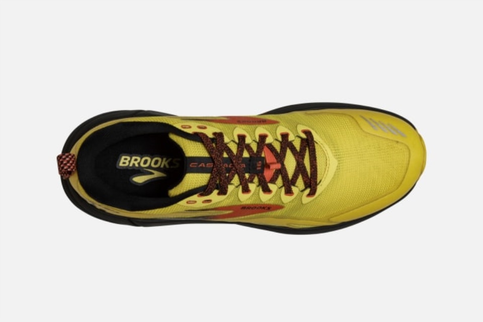 Brooks Cascadia 16 Gul-svart-grenadin