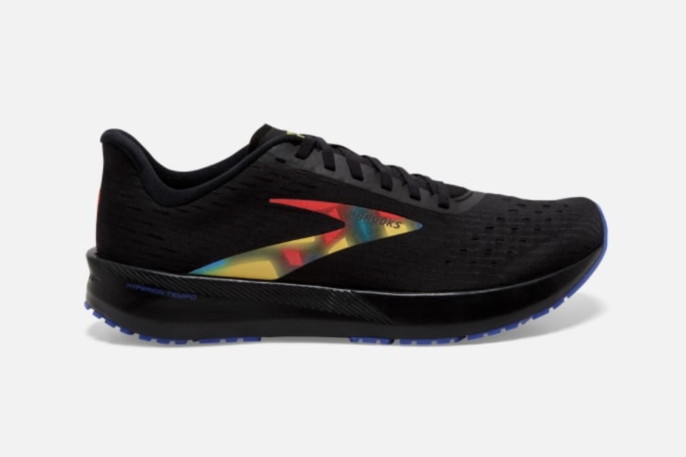 Brooks Hyperion Tempo Svart-rød-blå-seier Samling