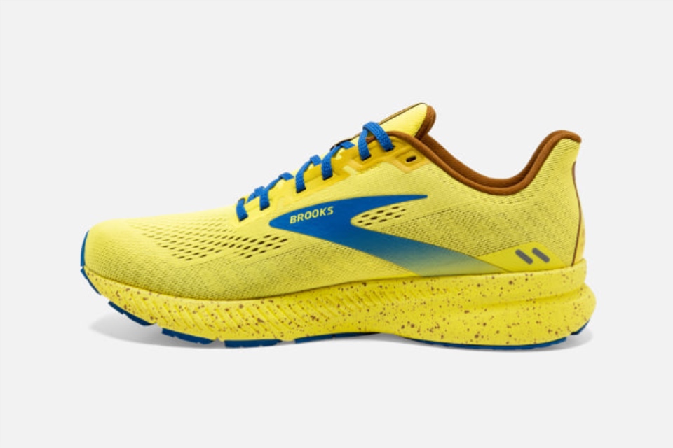 Brooks Lansering 8 Run Happy Collection