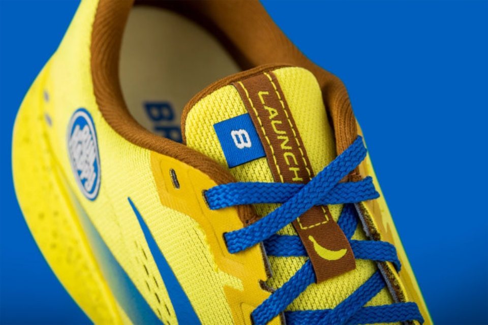 Brooks Lansering 8 Run Happy Collection