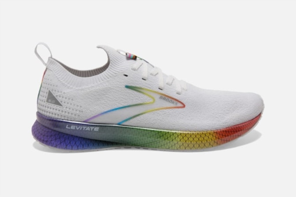 Brooks Levitate Stealthfit 5 Love Moves White-oyster