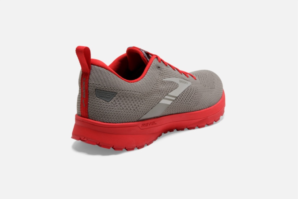 Brooks Revel 5 Banebrytende Samling