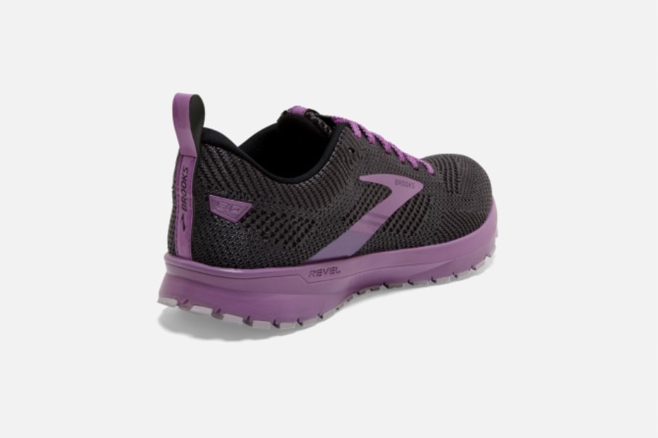 Brooks Revel 5 Shine Samling