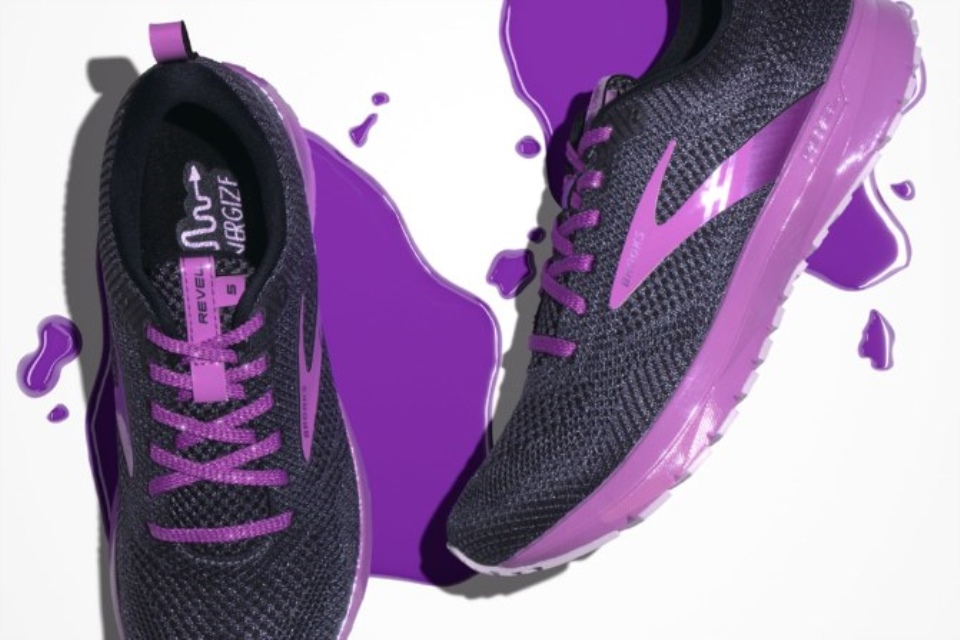 Brooks Revel 5 Shine Samling