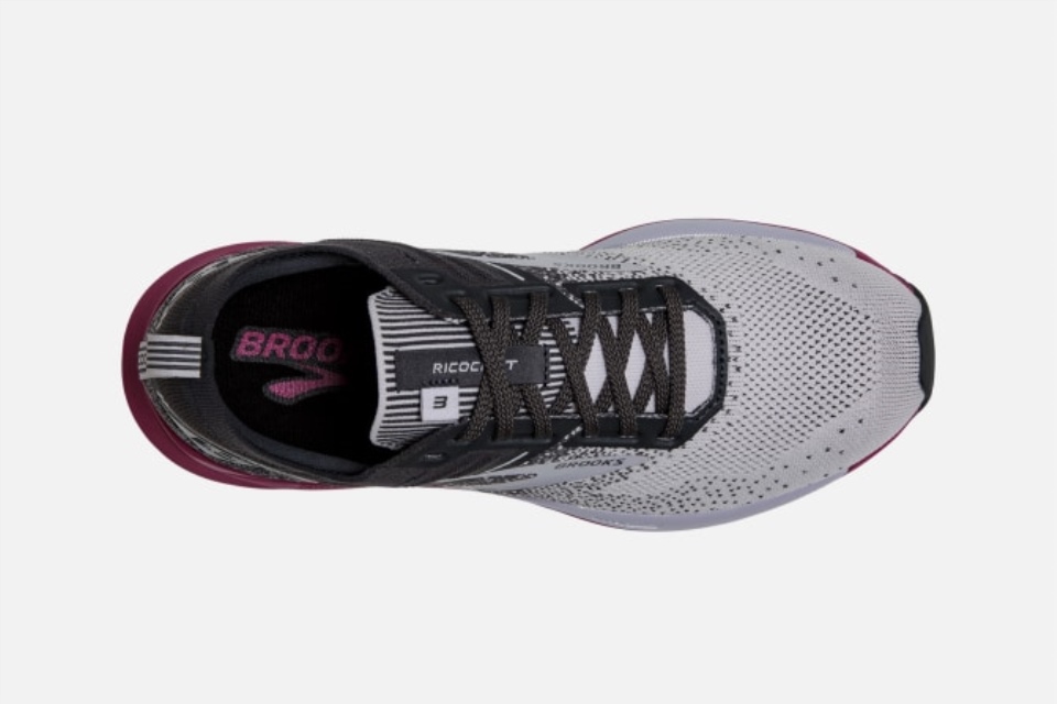 Brooks Ricochet 3 Grå-lavendel-flaggermus Rød