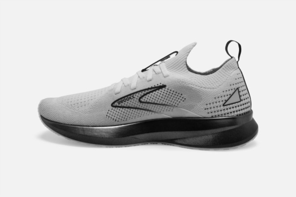 Levitate Stealthfit 5 Hvit-grå-svarte Bekker