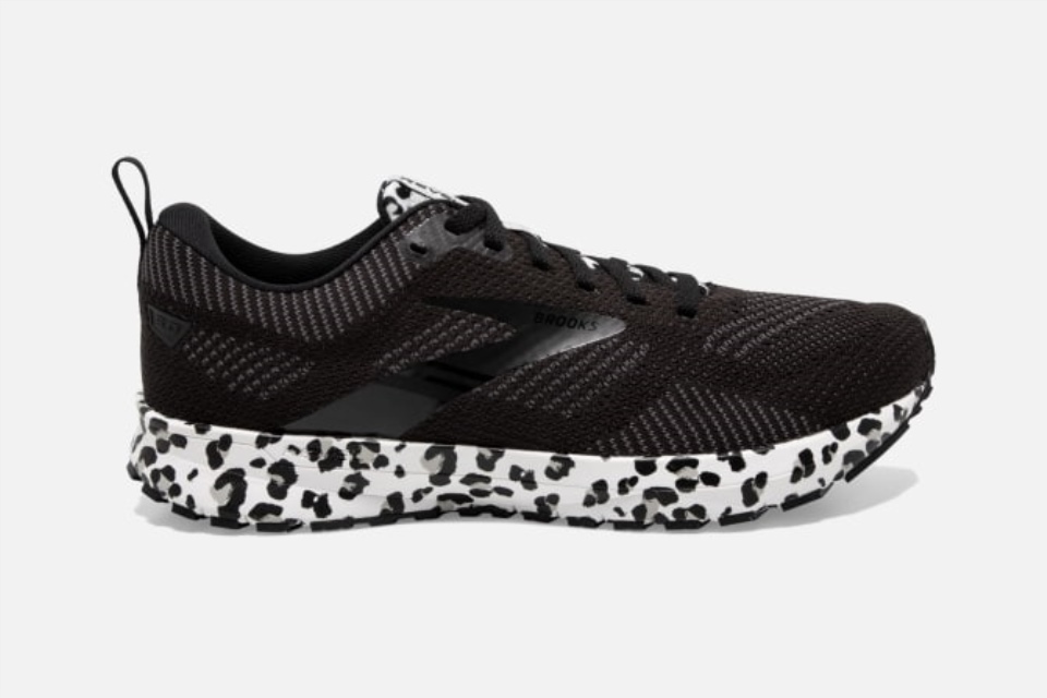 Revel 5 Leopard Svart-hvit-sølv Bekker
