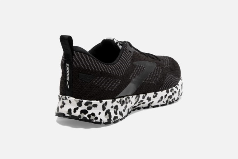 Revel 5 Leopard Svart-hvit-sølv Bekker